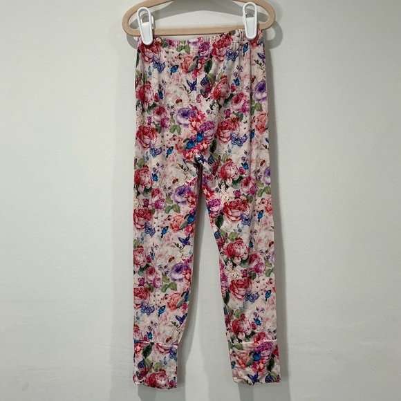 KIDS: Posh Peanut Classic Flower Butterfly Pajama Set - Picture 4 of 7